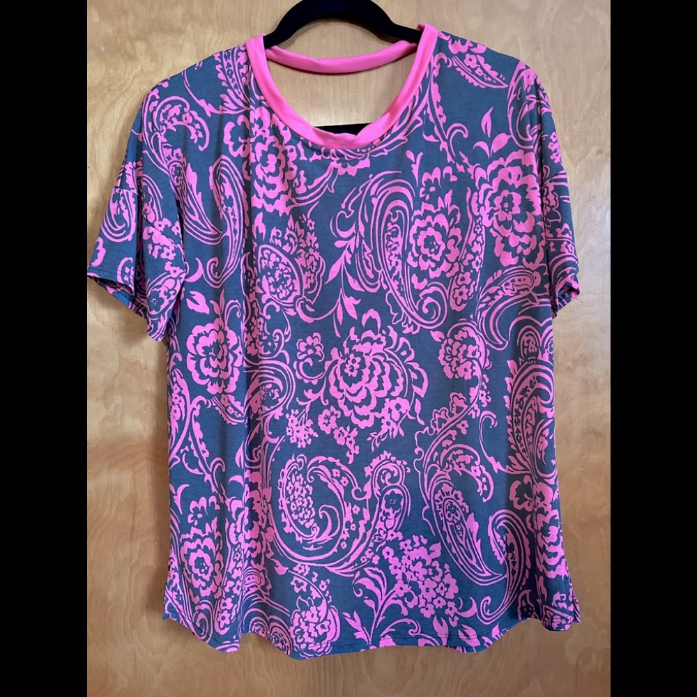 Hot pink top